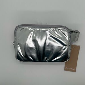 JustFab Metallic Silver Crossbody Bag
